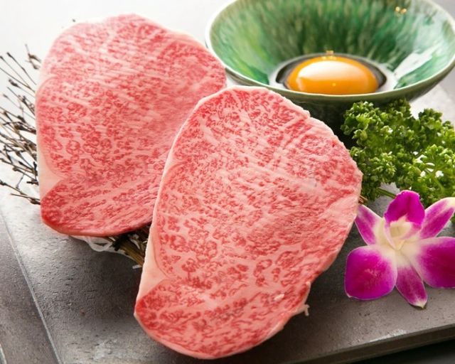 14. Yakiniku Tomihisa