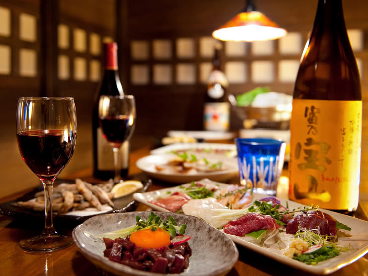 14 居酒屋 to Visit in 池袋 东京