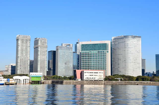 犒劳自己一顿高雅的下午茶(新桥和汐留/预计所需时间:约1小时)