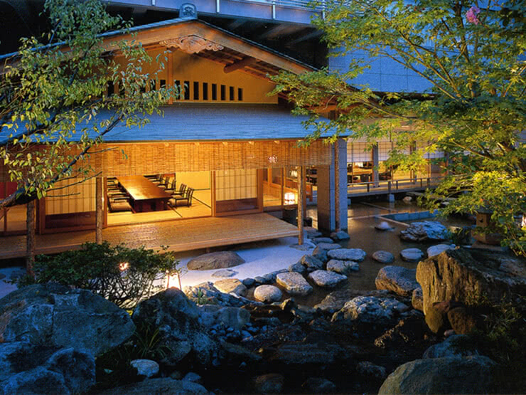 1. Japanese Cuisine Hakubaitei