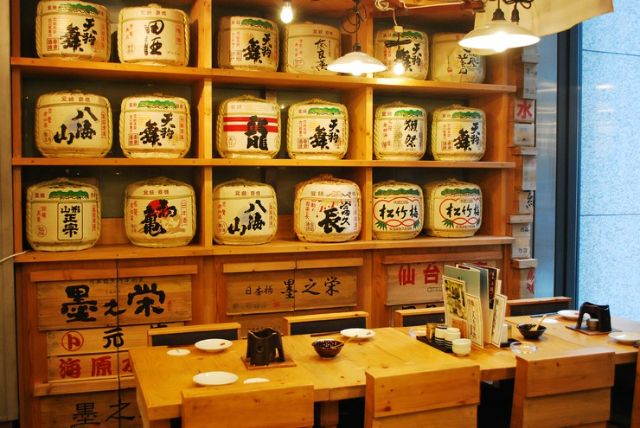 东京15家提供美味刺身的居酒屋