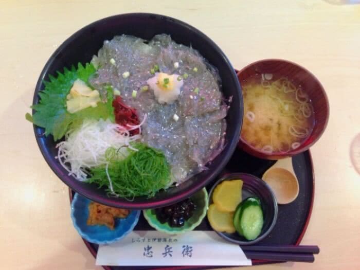 1. Whitebait and Japanese Spiny Lobster Cyubei