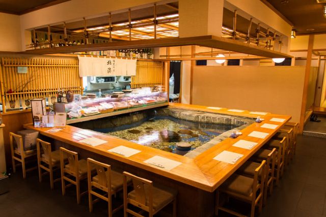 北海道冬季提供美味螃蟹菜肴的10家餐厅
