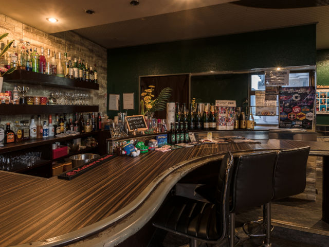 Bar Crib 楼