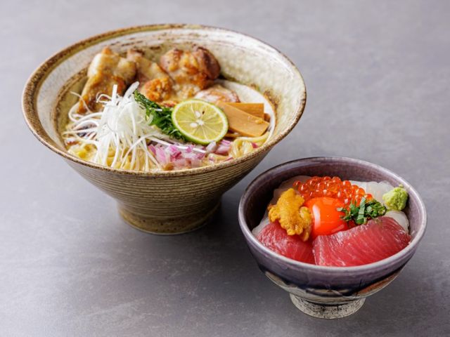 1. 浮世离面Dorobo