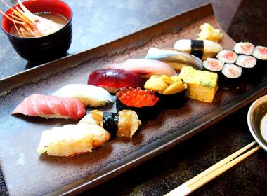 5. Sushiken Asakusa