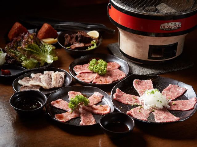 Ishigaki Beef Charcoal-Grilled Yakiniku - Yamamoto