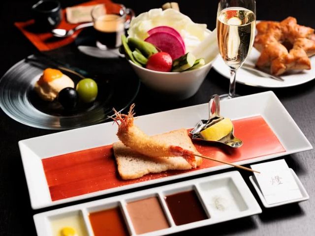 Kushikatsu and Wine Restaurant Tou(新宿/日语)