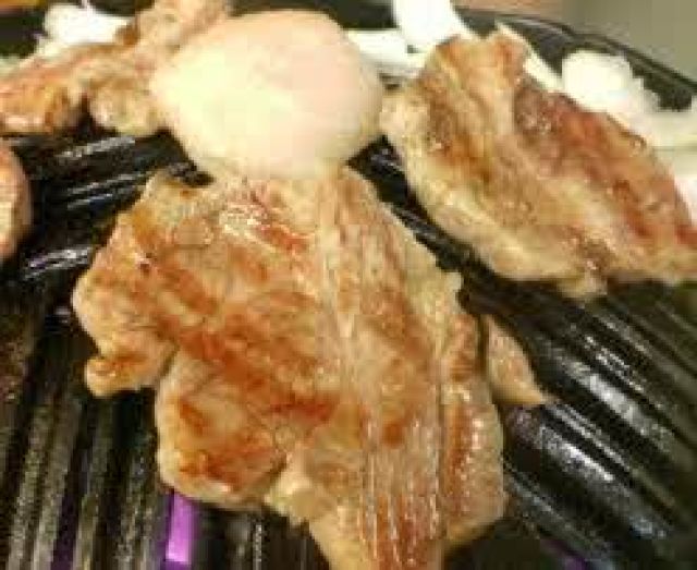 8.炭火燒成吉思汗烤肉布袋屋