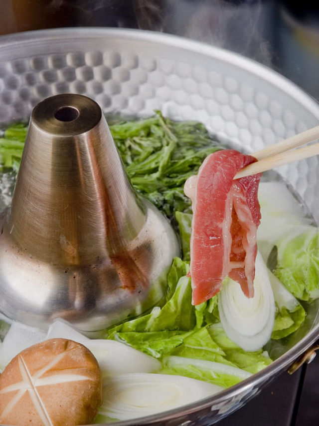 3.馬肉料理・和牛牛雜鍋 姬櫻