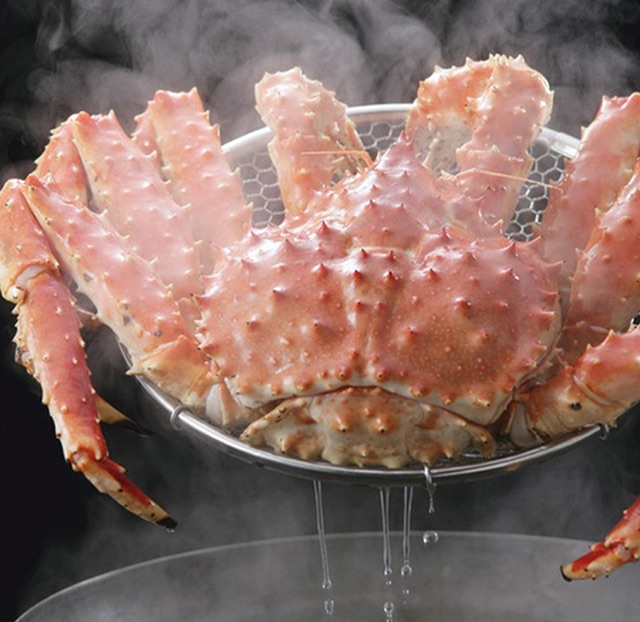 北海道冬季必吃！享受红帝王蟹的5家餐厅