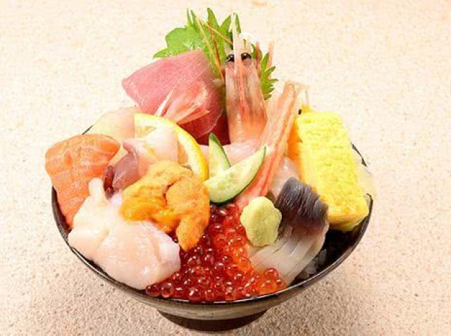 6.海鮮屋 YOSHI丼