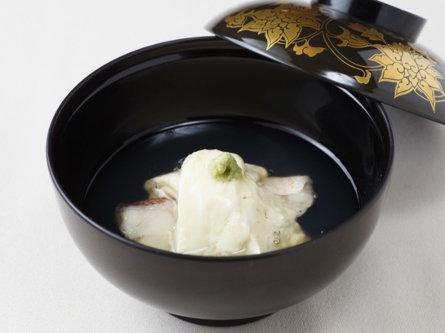 在美丽的秋天里,享受京都的5家煮豆腐和豆腐皮餐厅! / 京都