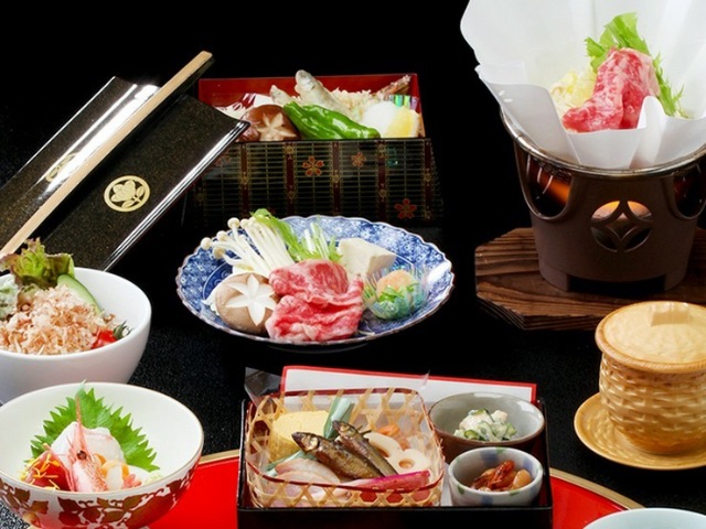 Experience Hikone's culinary culture at a hotel overlooking Hikone Castle