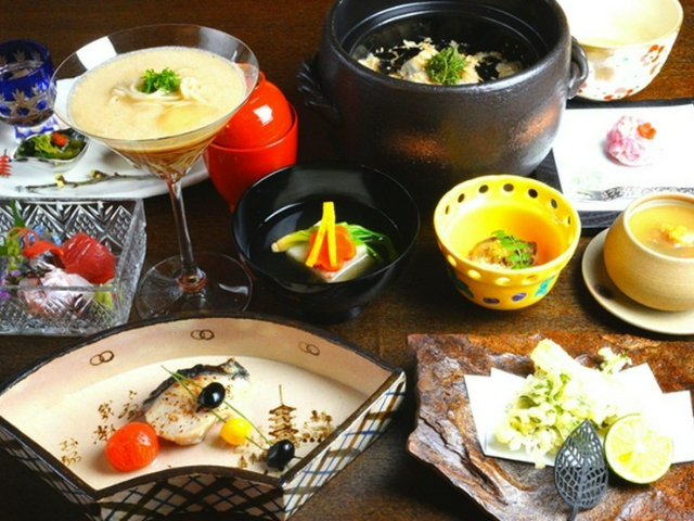 Forget about time and enjoy a private chef's hospitality for just one group.