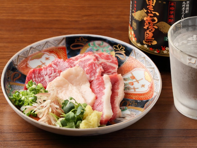 在名古屋中心享受熊本料理和各种九州烧酒