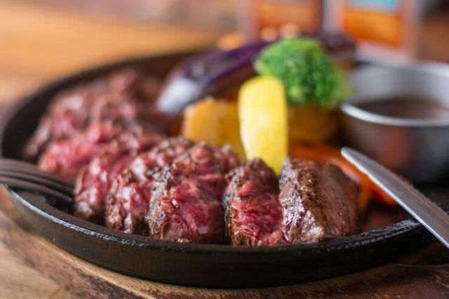 2. STEAK&HAMBURG HIGE 札幌南5条本店