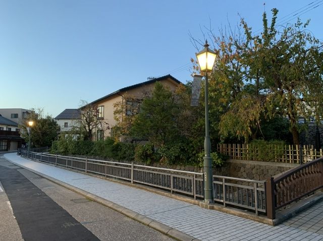 [Day 1] 在保留古老城镇风貌的金泽享受为期两天的美食之旅