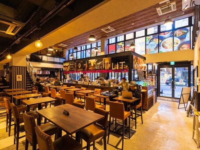 在东京热门的新宿地区可以轻松光顾的休闲餐厅