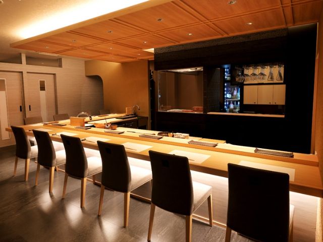 A restaurant in Nagoya where one can enjoy sushi and Japanese cuisine that showcases the skills of master craftsmen