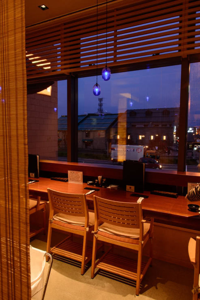 Recommended Lunch and Dinner Spots for a Perfect Date in Otaru