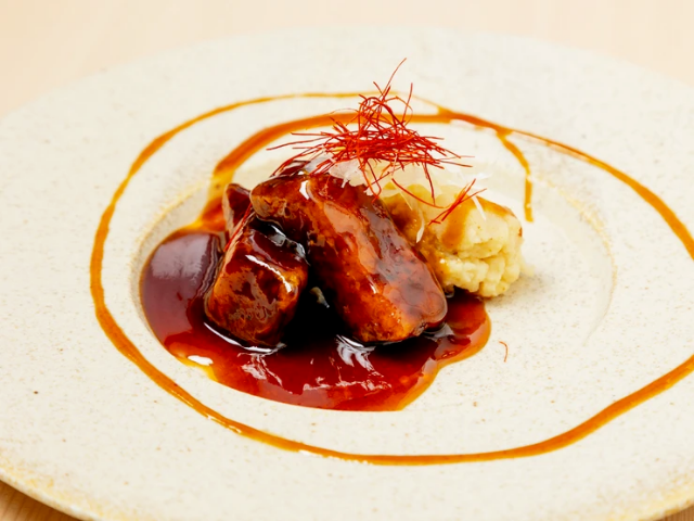A restaurant that can be booked online, featured on the official Instagram of a popular Japanese gourmet site