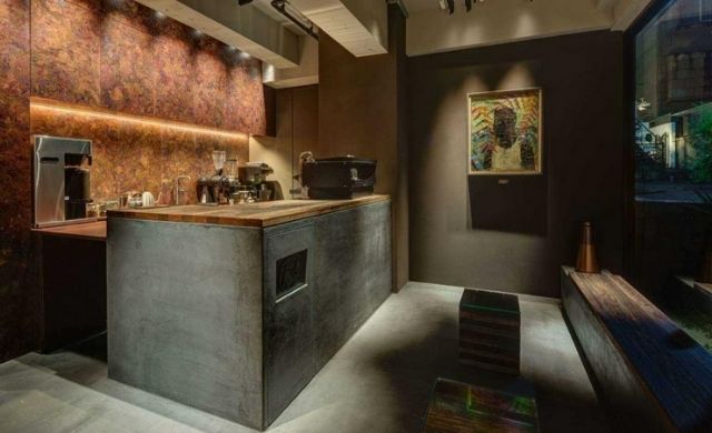 提供正宗滴漏咖啡的咖啡館&享受精選黑毛和牛的餐廳