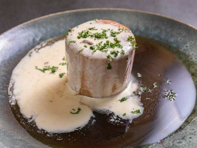 오키나와의 신선한 식재료를, 오리지널리티 넘치는 요리로 맛보다