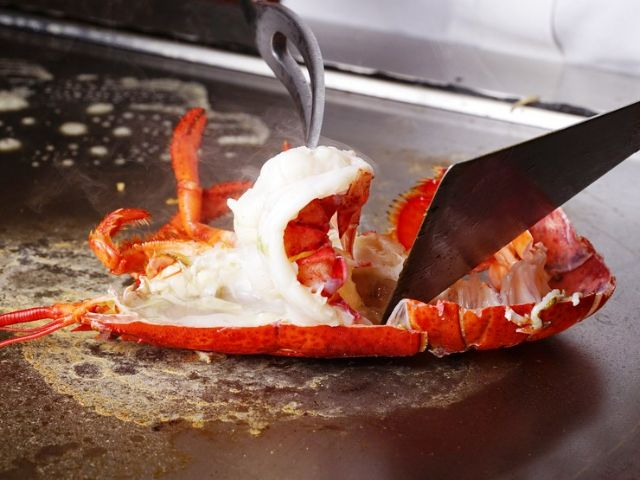 Best Teppanyaki in Osaka: 5 Must-Visit Shinsaibashi & Dotonbori Restaurants