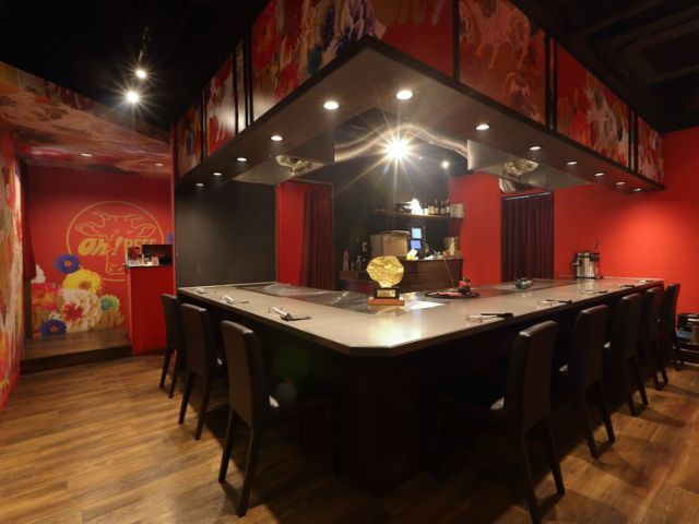 表演也很有趣！大阪・心齋橋必訪的5家鐵板燒店｜大阪・心齋橋