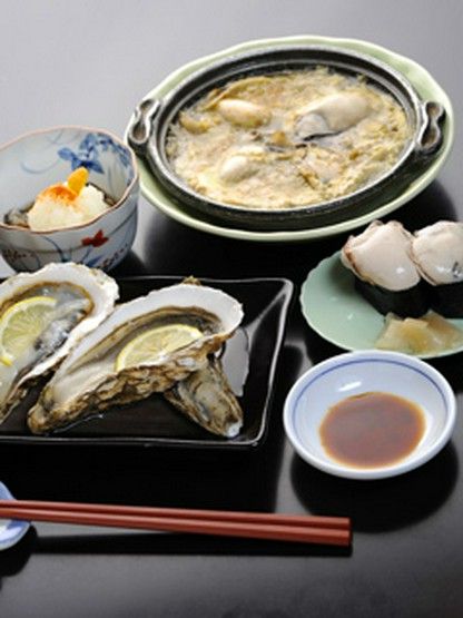 아쓰케시의 어부가 직접 보내는 굴도! 산지 직송 해산물을 저렴하게 즐기기