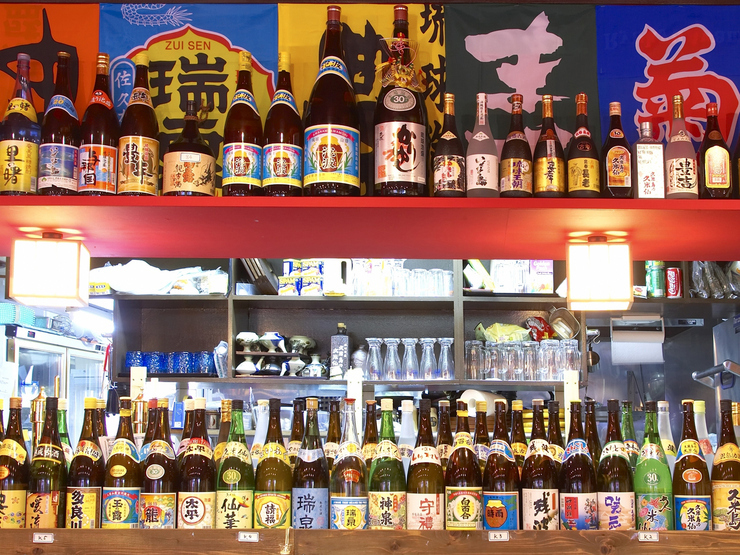 Best Restaurants in Naha and Nago for Okinawan Alcohol