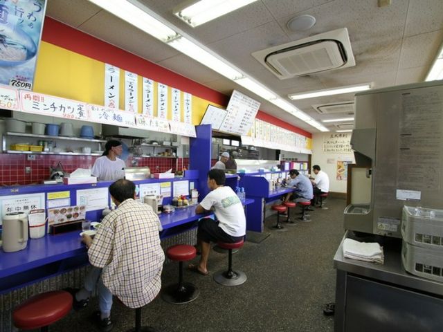 享受風靡全日本的「京都風醬油味雞骨湯」