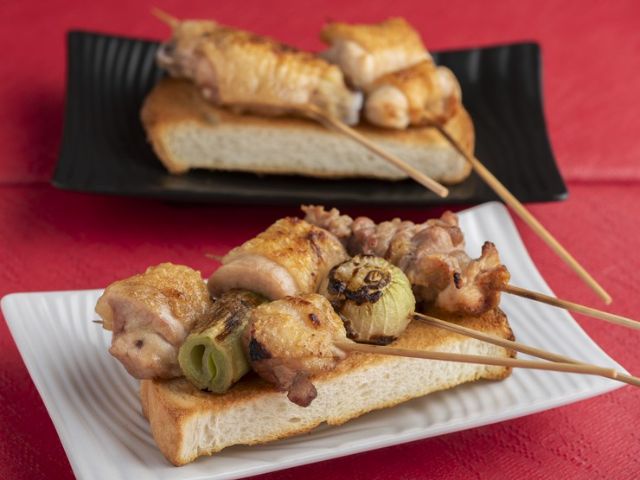 盡情享受絕品烤雞串吃到飽和高品質酒類喝到飽