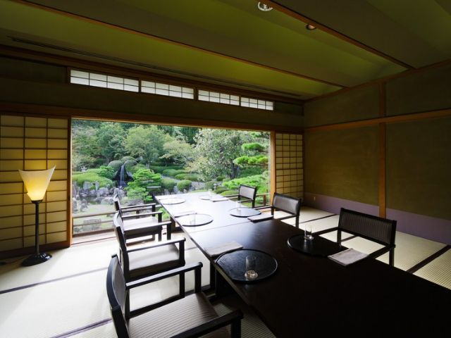 10 Best Restaurants Hiroshima: Discover Local Favorites & Unforgettable Flavors!