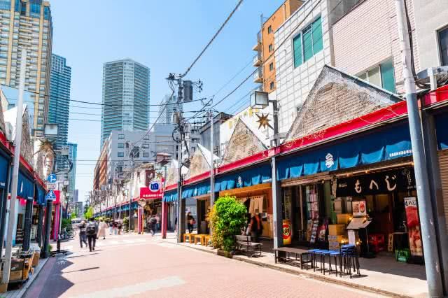 도쿄의 츠키시마 몬자야키 센터를 방문하세요!