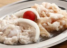 繼拉麵之後，試試這一味在北海道享用旭川的另一項特產「鹽味內臟」