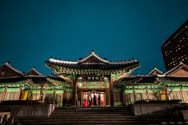 속보! "아시아 최고의 레스토랑 50곳 2024" 전체 목록 공개: SÉZANNE이 1위 차지, 일식 레스토랑이 중요한 입지를 다짐