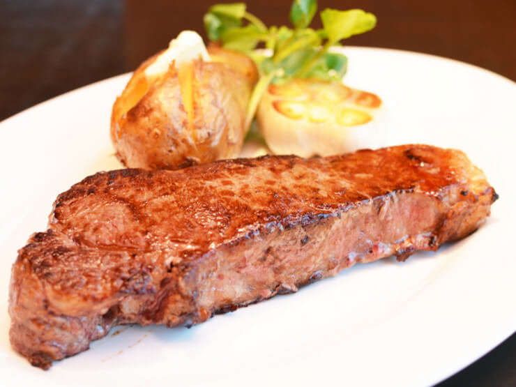 喜愛吃肉的男子及肉食女子必看強力推薦的沖繩燒肉、牛排店總整理（名護、那霸篇）