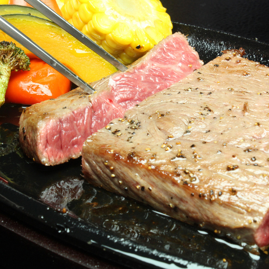 8. 個室 宮崎牛 水游活烏賊 宮崎UMAKA 梅田茶屋町店