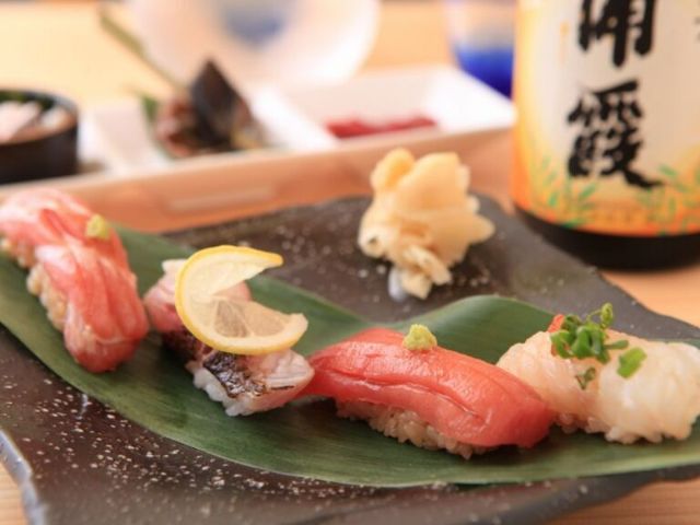 Savor Boso's local fish sushi with jazz.