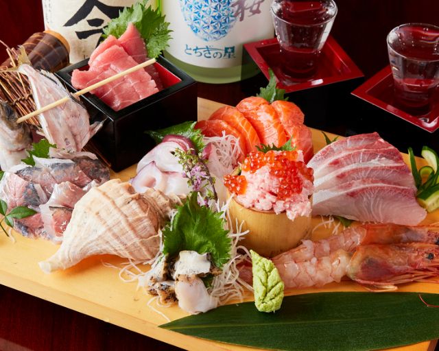 The owner, who comes from a fresh fish shop, provides fish sourced from all over the country.