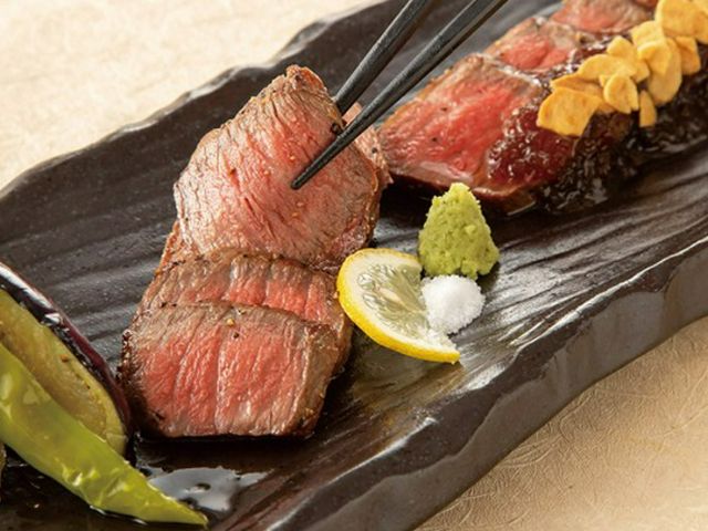 全席個室的舒適空間中享用的精緻菜單