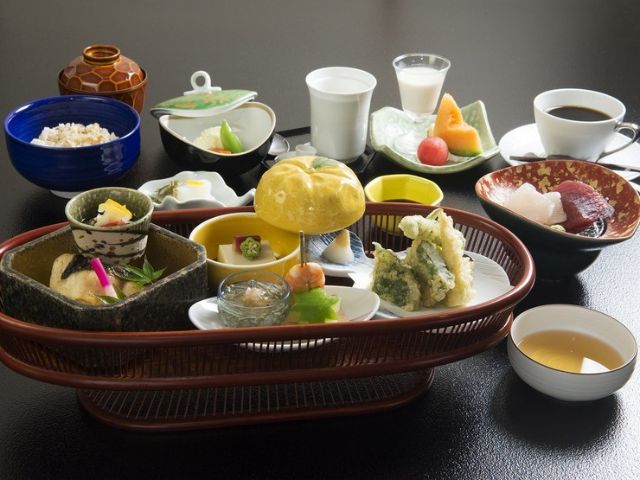 專業人士獨特的高品質料理以驚人的價格提供