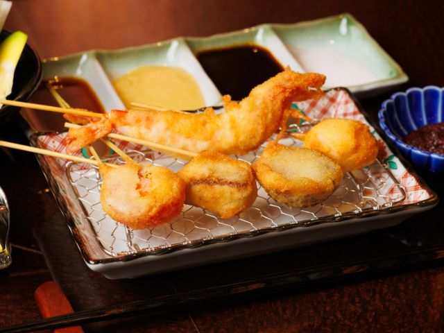A kushiage restaurant where one can fully enjoy the seasonal blessings of Miyako Island.