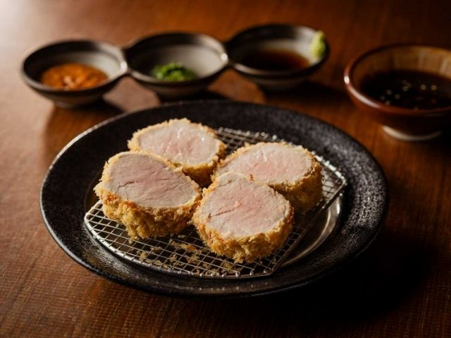 「這樣吃」的追求，豬排店的理想形｜外苑前[炸豬排 Kokomade Yaruka]