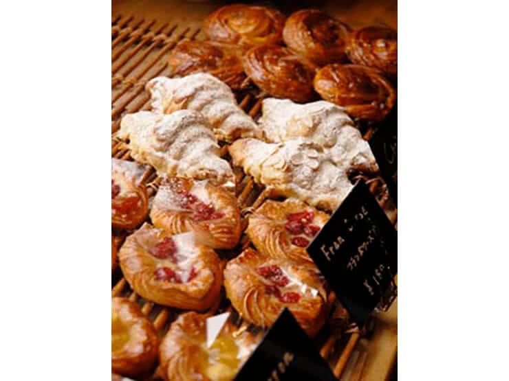 5. Royal Garden Cafe