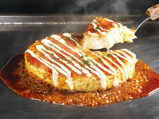 맛있는 오코노미야키・몬자야키, 직접 구워보는 체험도 즐겨보세요