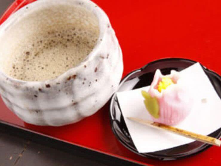 Stylish Cafes and Restaurants for a Perfect Date in Hakodate