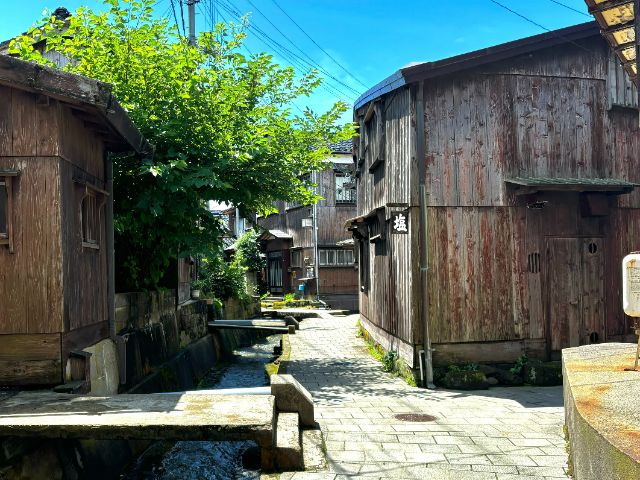 宿根木自由散策